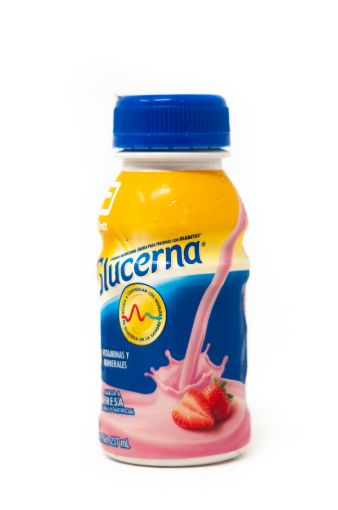 Imagen de COMPLEMENTO ALIMENTICIO GLUCERNA FRESA 237.00 ML