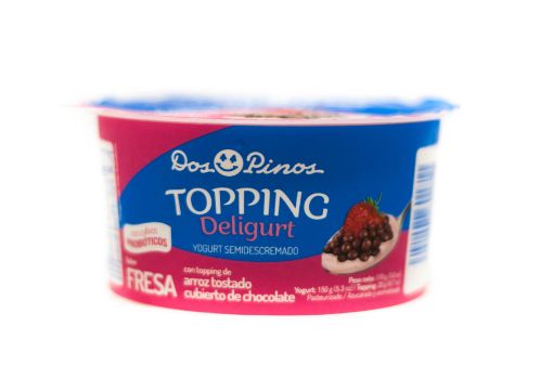 Imagen de YOGURT DOS PINOS DELIGURT FRESA CON TOPPING ARROZ TOSTADO CUBIERTO DE CHOCOLATE 150 G